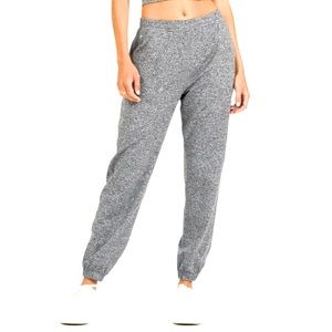 NWOT Vuori Boyfriend Joggers Heather Grey Size XS